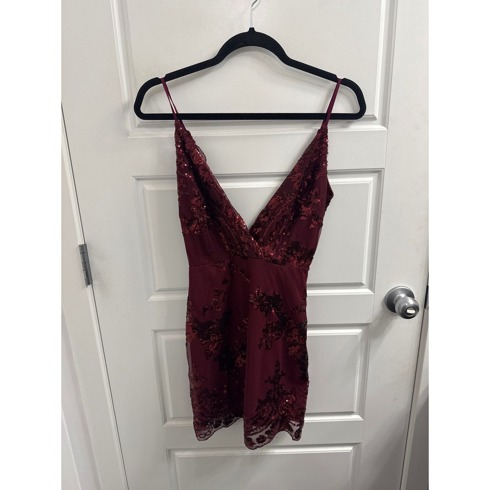 Superdown Burgundy Sequin‎ Floral Mini Dress V-Neck Bodycon XS Wine Red Cocktail